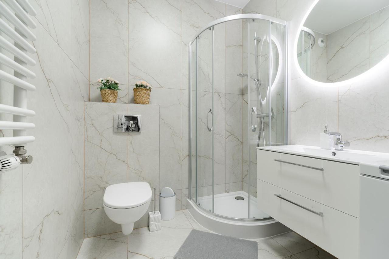 Modern Studios Near Arkadia Center วอร์ซอ ภายนอก รูปภาพ